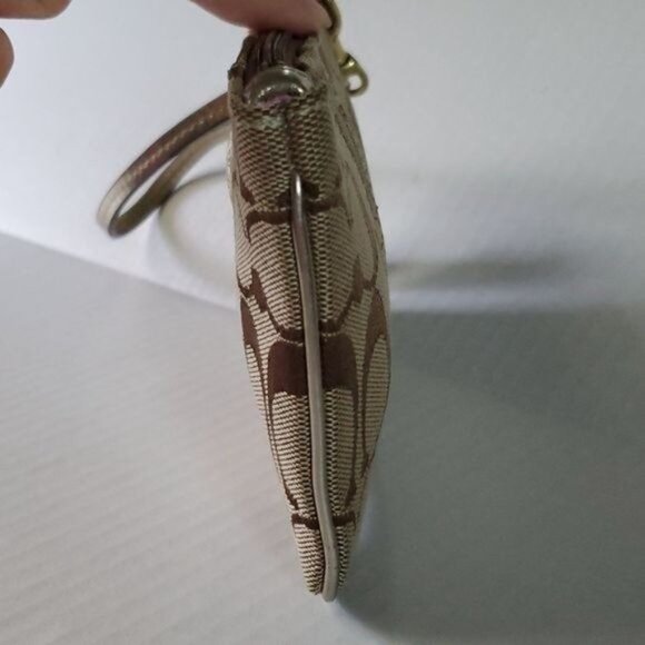 Coach GOLD Signature Logo Canvas Pouch Wristlet Clutch Wallet Bag WOMEN'S WOMANS - Picture 4 of 16